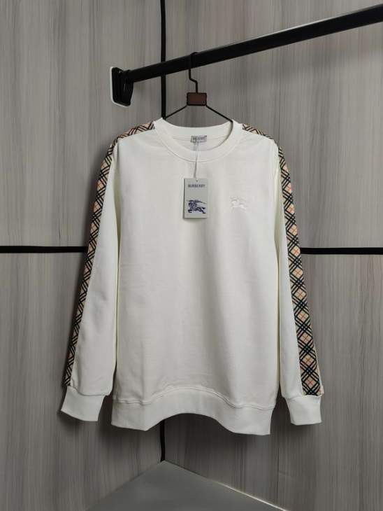 Picture of Burberry Sweatshirt _SKUBurberryS-XLhgntx27131059